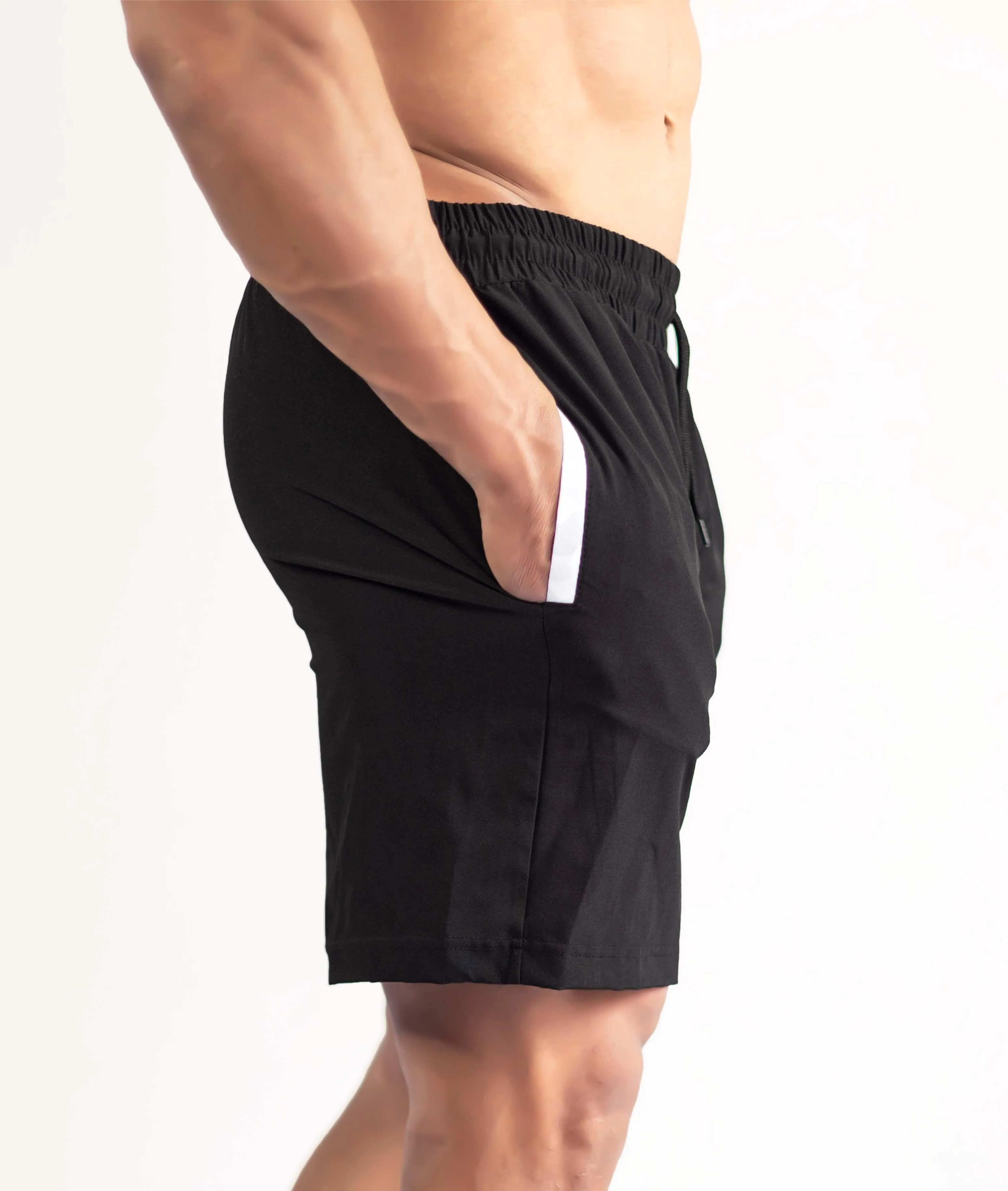 2-in-1 Compression Shorts with phone pocket: Snow Camo