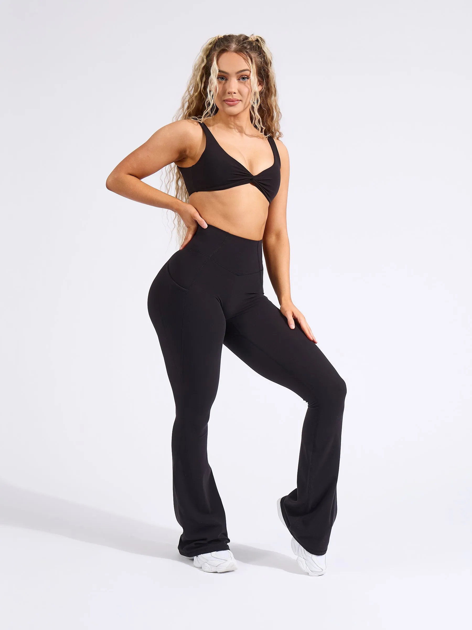 Contour Pocket Flare Legging - Onyx Black