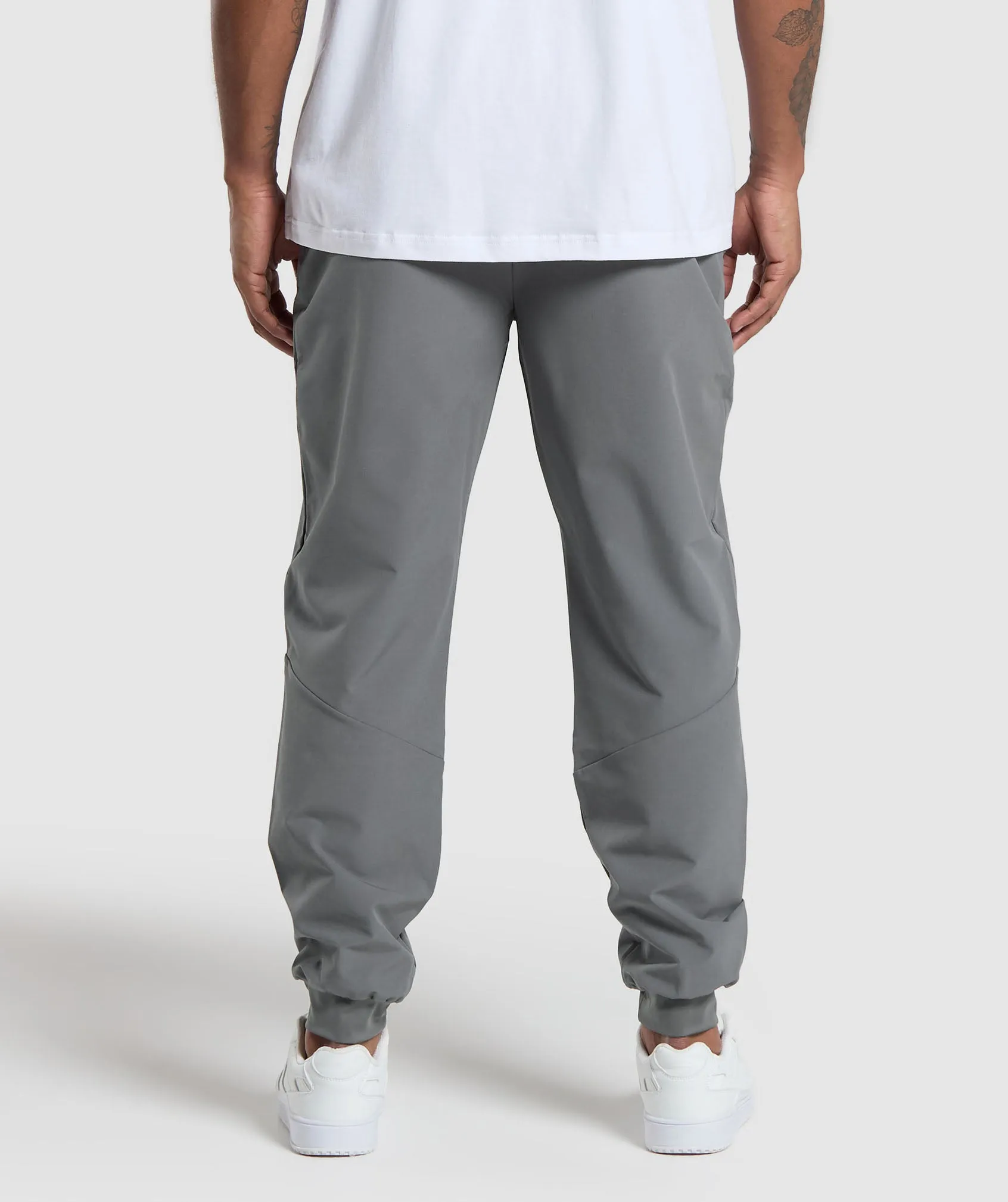 Gymshark Ease Woven Joggers - Pitch Grey