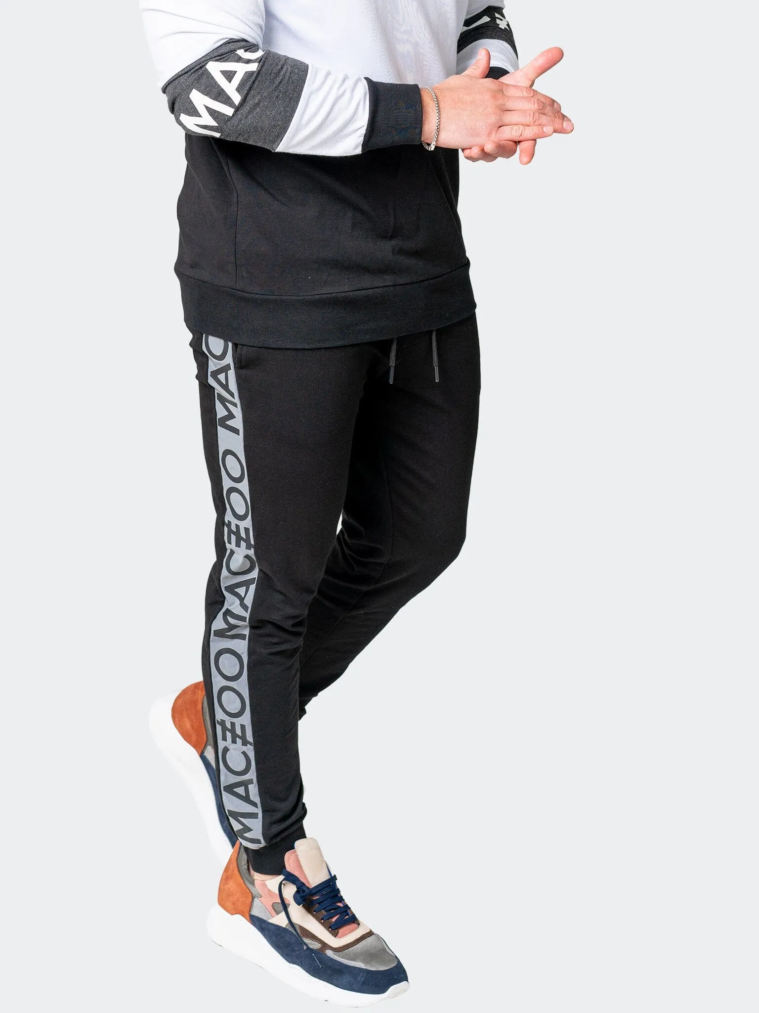 Jogger Insignia Black