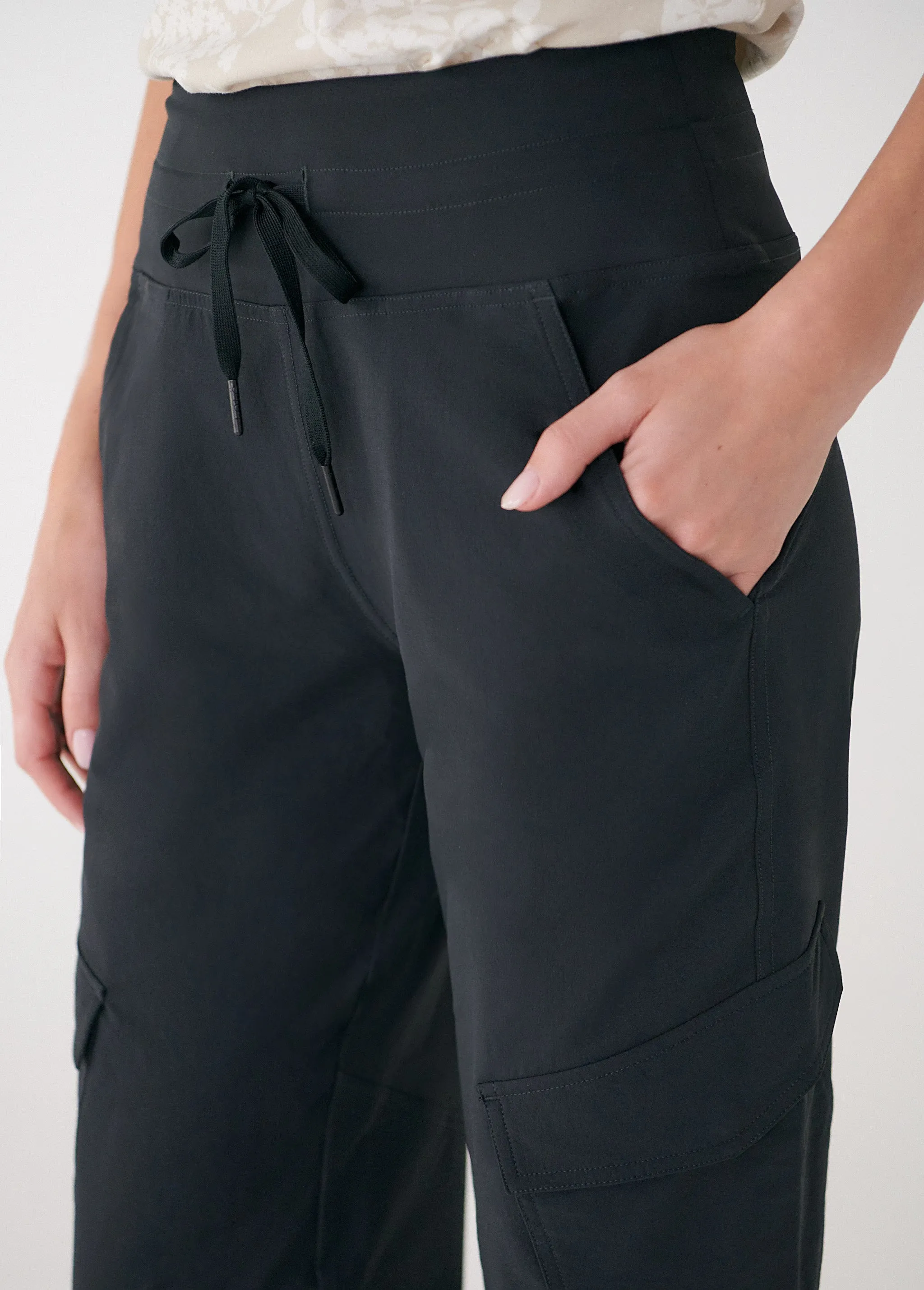 Momentum Tech Cargo Pants