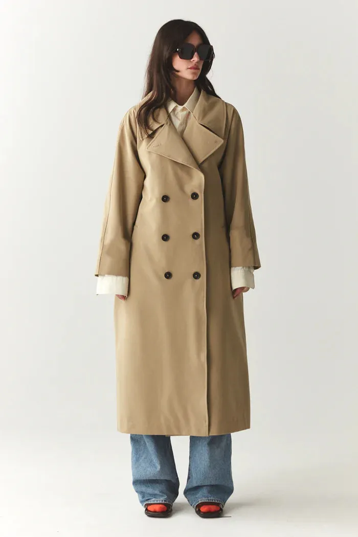 Roomy trench Beige